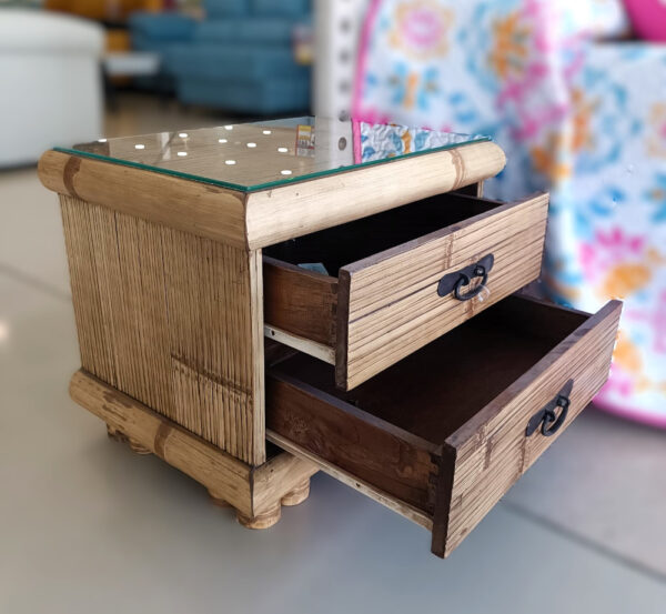 COMPOSICIÓN DORMITORIO BAMBU: MESITAS, CÓMODA Y ESEJO - Imagen 6