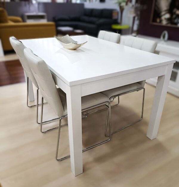 MESA COMEDOR EXTENSIBLE BLANCA