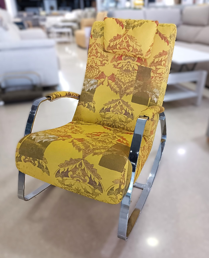 SILLÓN CON BALANCÍN DE DISEÑO EXCLUSIV